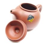 zstp148-yixing-teapot-red-clay-(hong-ni)-220-cc-1521176076330.jpg