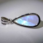 npdms03-moonstone-pendant-(tear-drop-shape)-1523522736469.jpg