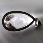 npdpt16-green-and-red-phantom-pendant-(tear-drop-shape)-1523597896785.jpg