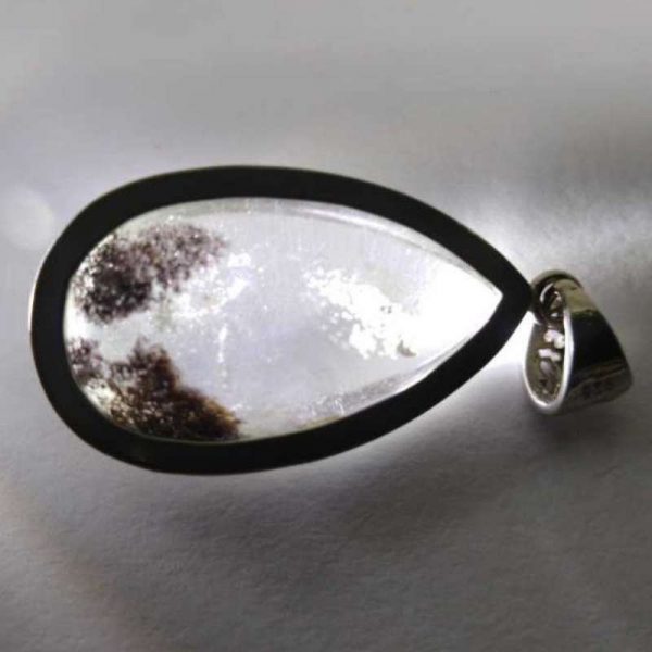 npdpt16-green-and-red-phantom-pendant-(tear-drop-shape)-1523597896785.jpg