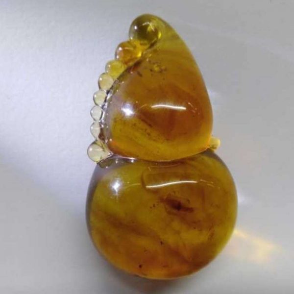 npdab19-myanmar-amber-pendant-(-hulu/gourd)-1538457424149.jpg
