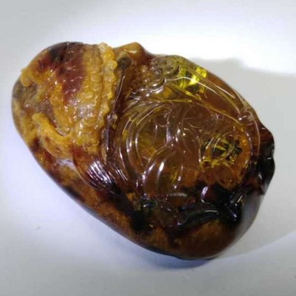 npdab23-myanmar-amber-pendant-pond-of-gold-fish-full-of-gold-coins-1538459206972.jpg