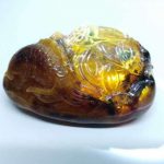 npdab23-myanmar-amber-pendant-pond-of-gold-fish-full-of-gold-coins-1538459297709.jpg